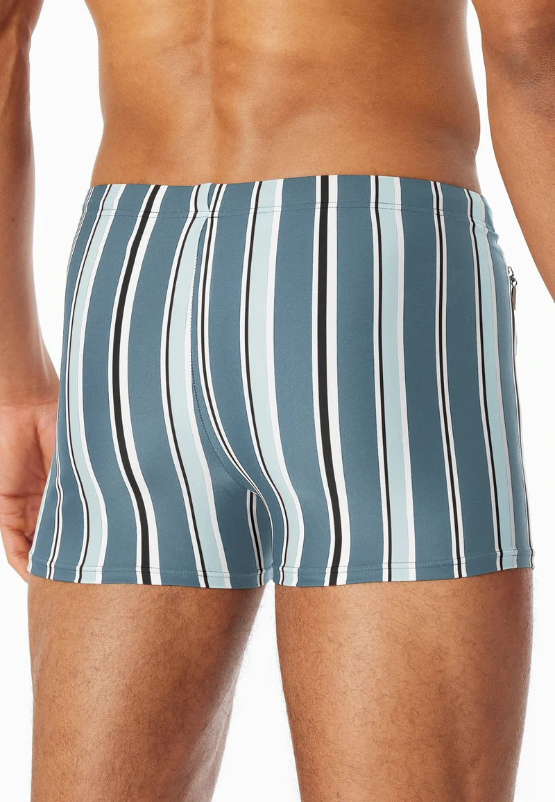 Badehose mit Bein