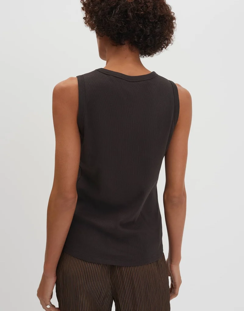 Kleanne, dark truffle
