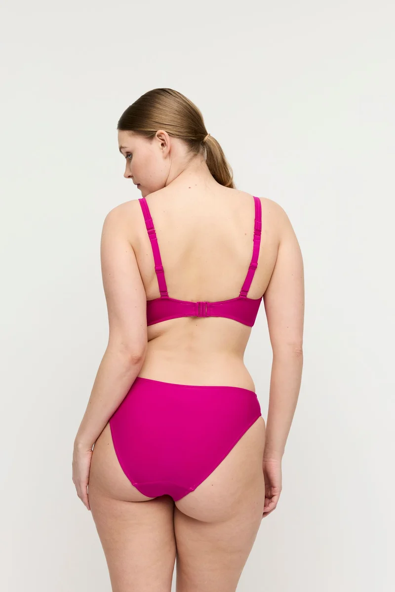 UVITA Deep Magenta Unterlegtes Bikini-Top tief.