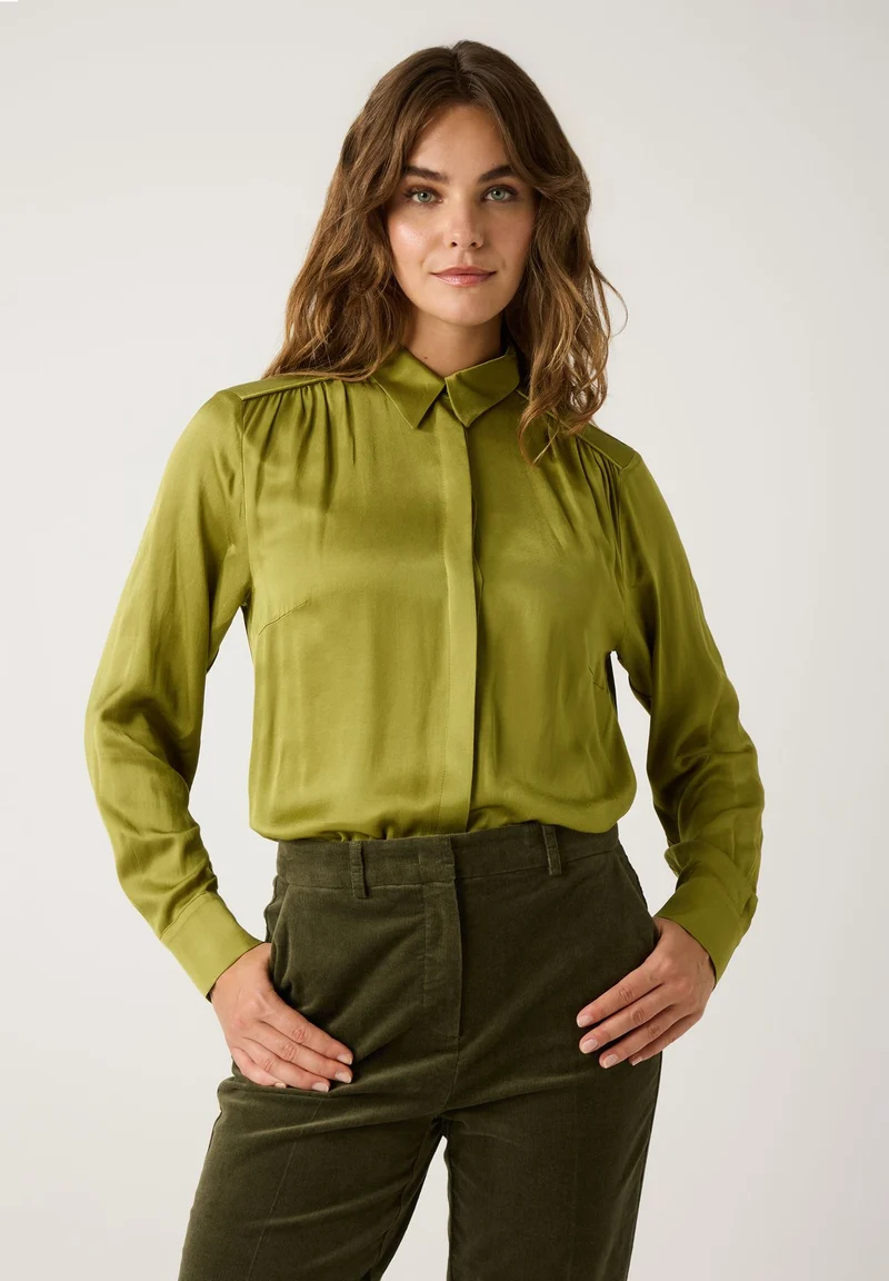 Satinbluse