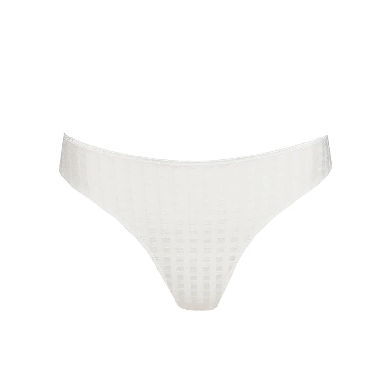 AVERO Ivory Petal String