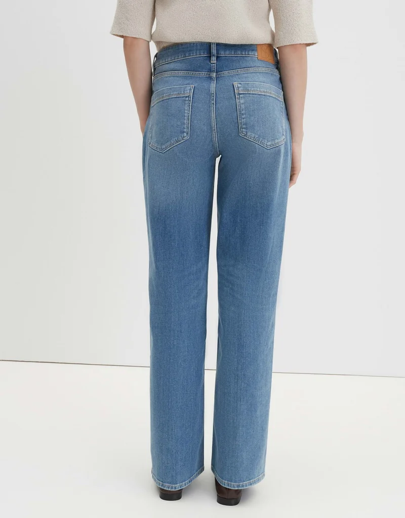 Carie french, mid ocean blue