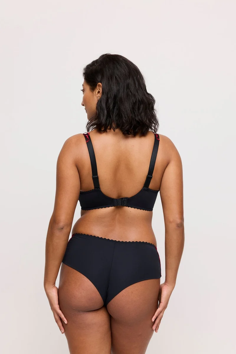 SPRINGDALE Black Rose Luxus String