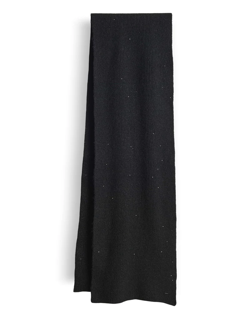 Ashiny scarf