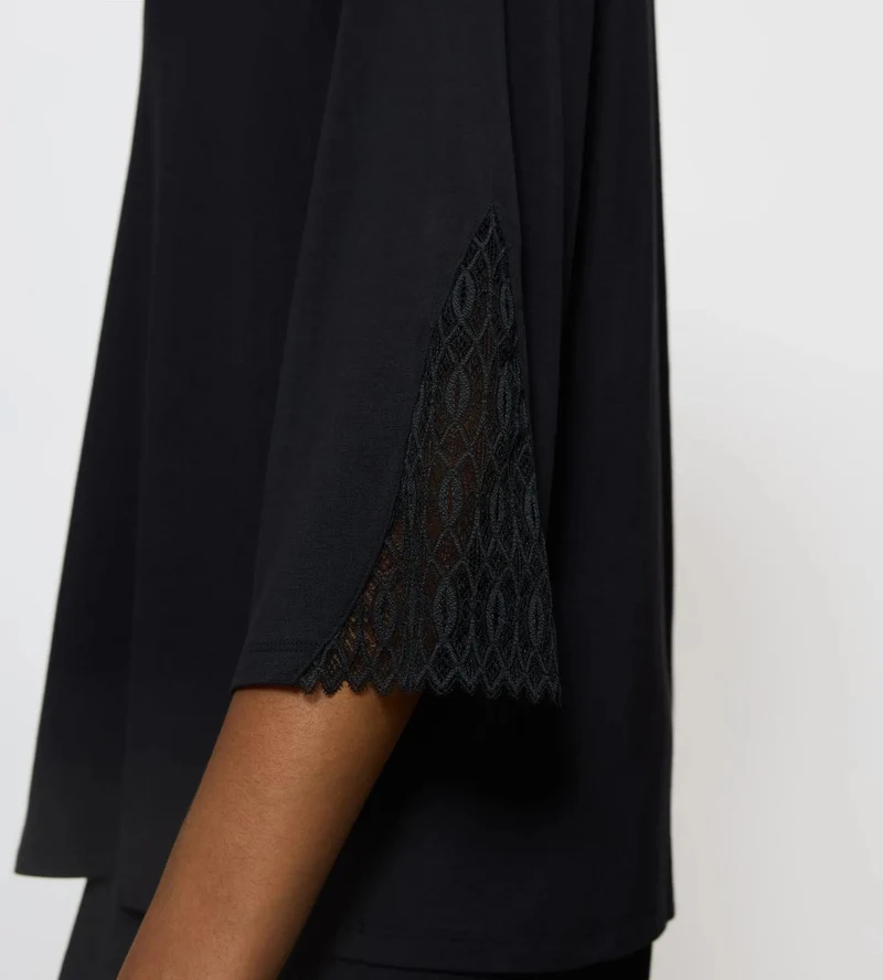 Aura Spotlight Top