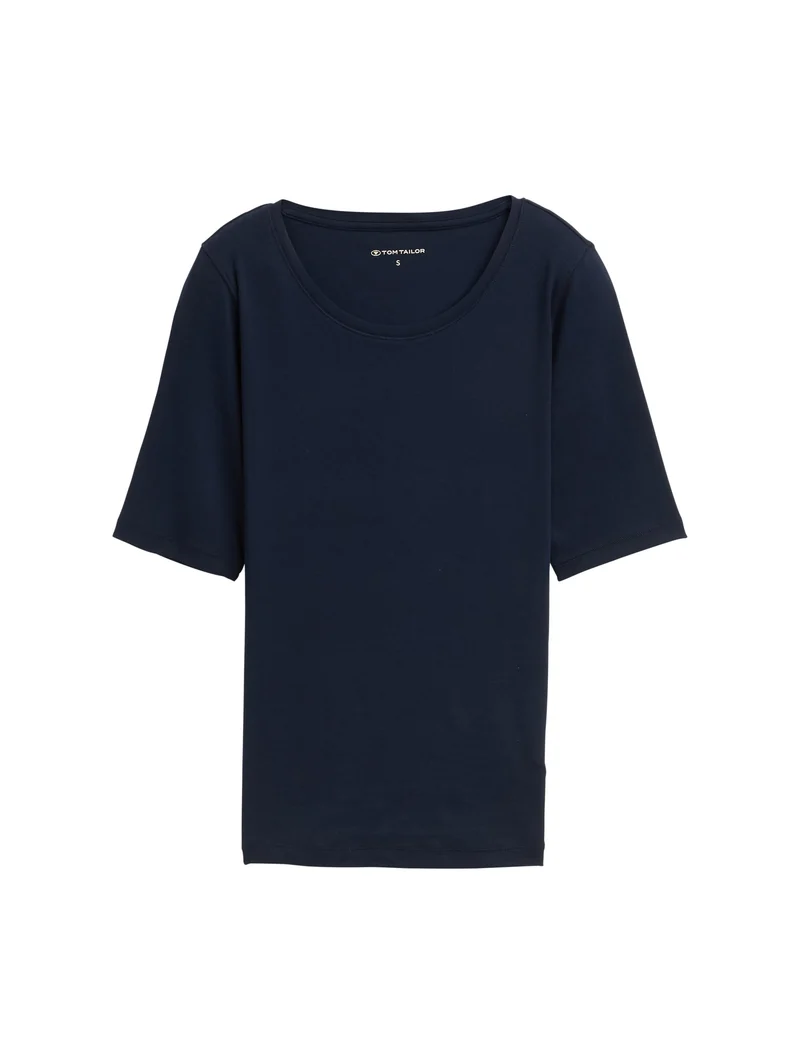 Basic T-Shirt