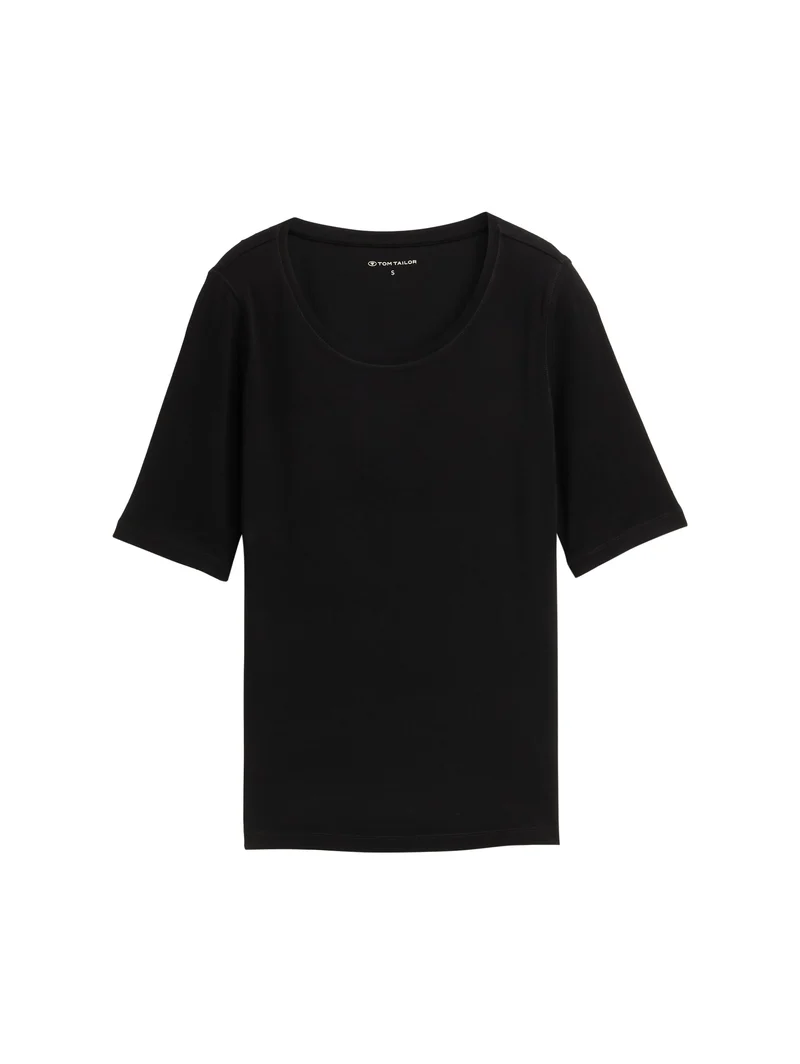 Basic T-Shirt