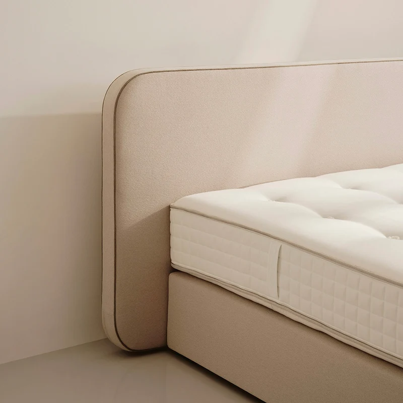 ATELIER Bett Line