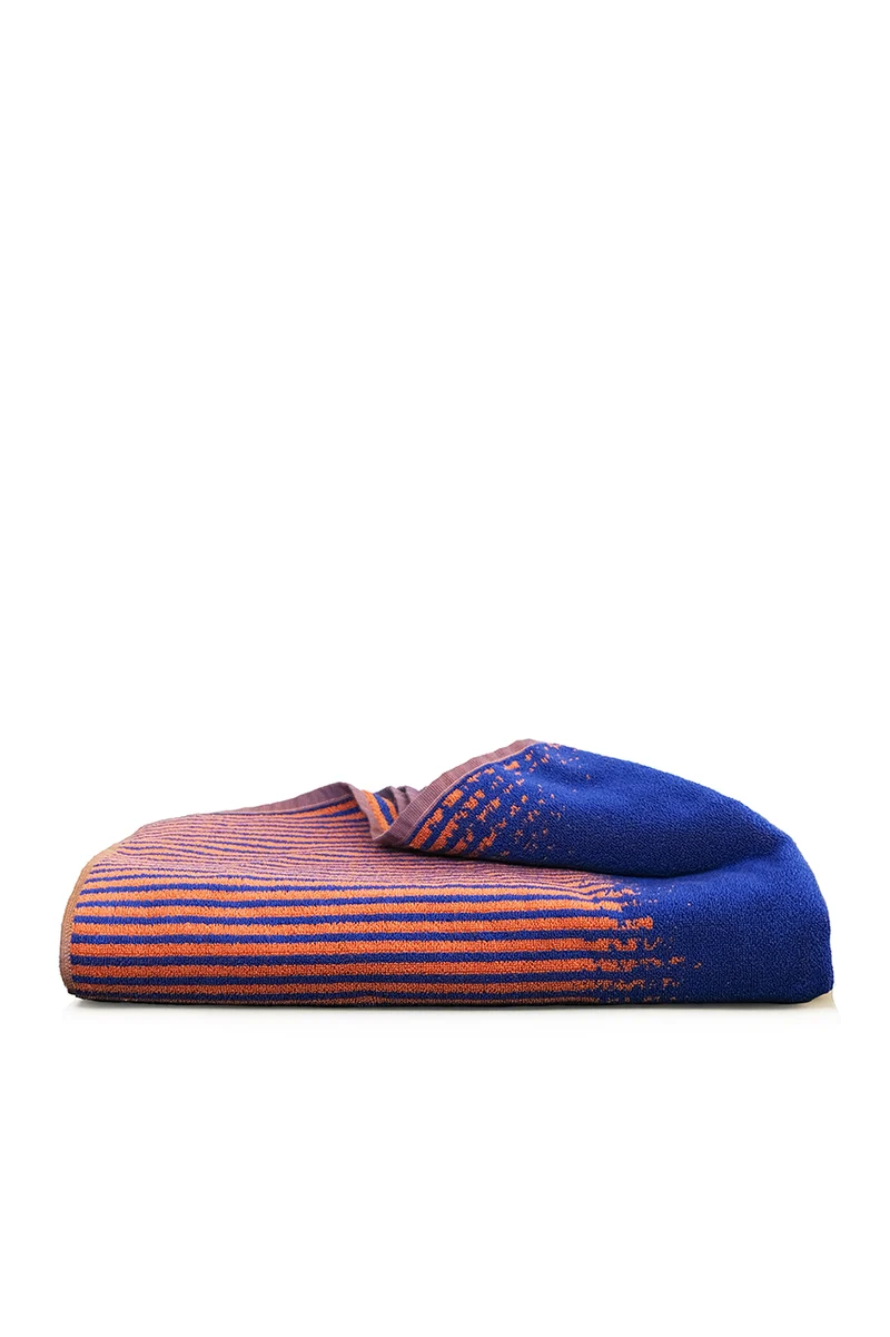 "Peach Towel" by Christoffer Joergensen – NZZ x ZigZagZurich