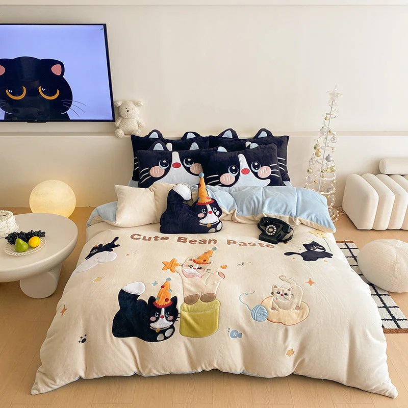 Flauschige Kinder Bettwäsche mit Teddy | Gesteppte Kuschelbettwäsche mit 3D-Bären-Applikationen und wärmender Füllung