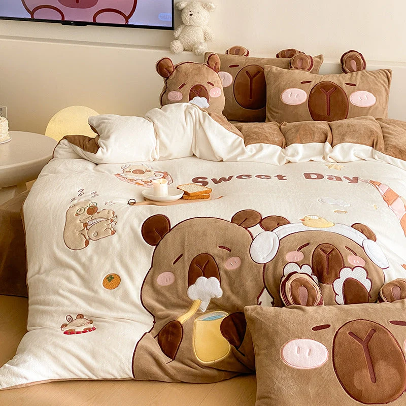 Flauschige Kinder Bettwäsche mit Teddy | Gesteppte Kuschelbettwäsche mit 3D-Bären-Applikationen und wärmender Füllung
