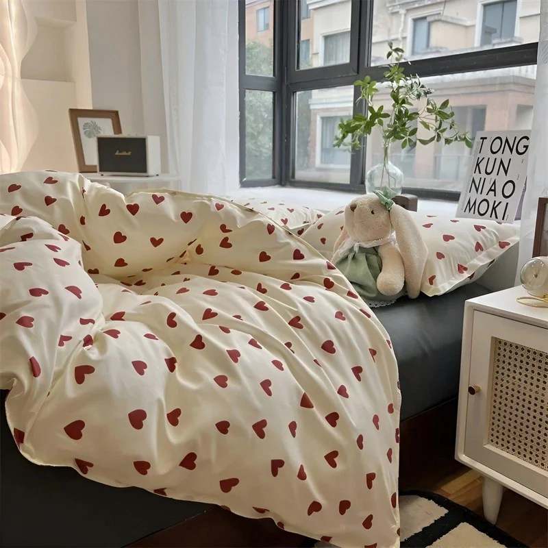 Bettwäsche-Set mit Herzmotiv | Bettbezug aus 100 % Baumwolle mit Reißverschluss für Einzel- und Doppelbett | Waschbar bei 40 °C