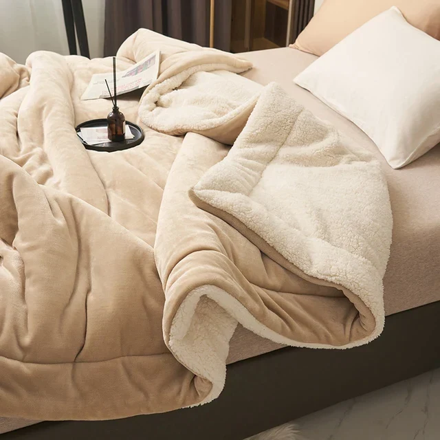 Fleece Decke warm | Weiche Flanell-Kuscheldecke in 4 Größen für Sofa, Bett und gemütliche Abende | Maschinenwaschbar