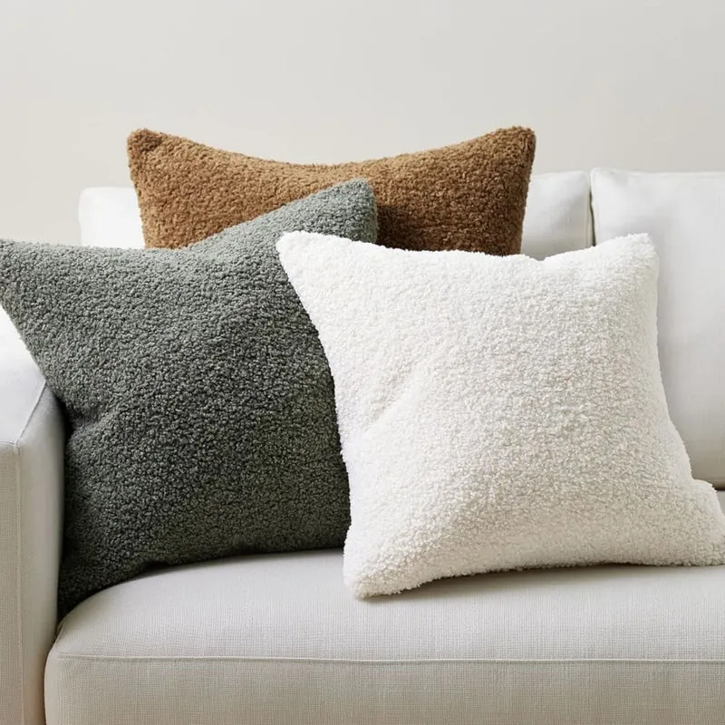 Kuschelkissen mit Teddyfleece-Bezug | Weiches Dekokissen mit Polyesterfüllung und Reißverschluss für Sofa, Sessel und Bett
