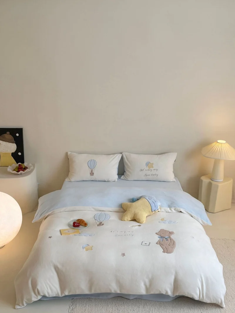 Kinder Bettwäsche aus Baumwolle | Bettwäsche-Set mit Teddybär, Heißluftballon und bestickten Sternen für Jungen und Mädchen