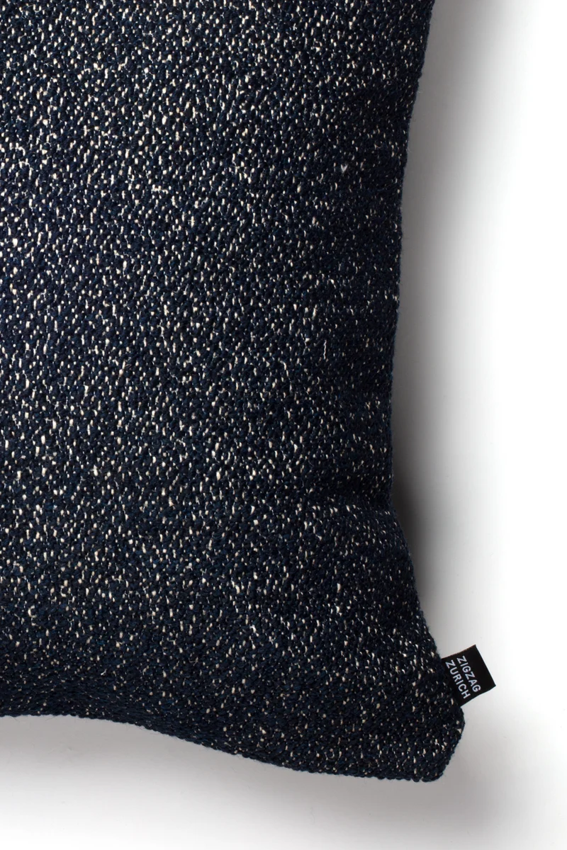 Structure Cushion "Genki" - Dark Blue