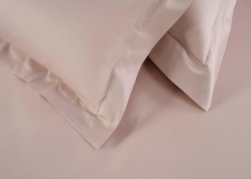 Satin Spannbettlaken "Secret 700 TC"