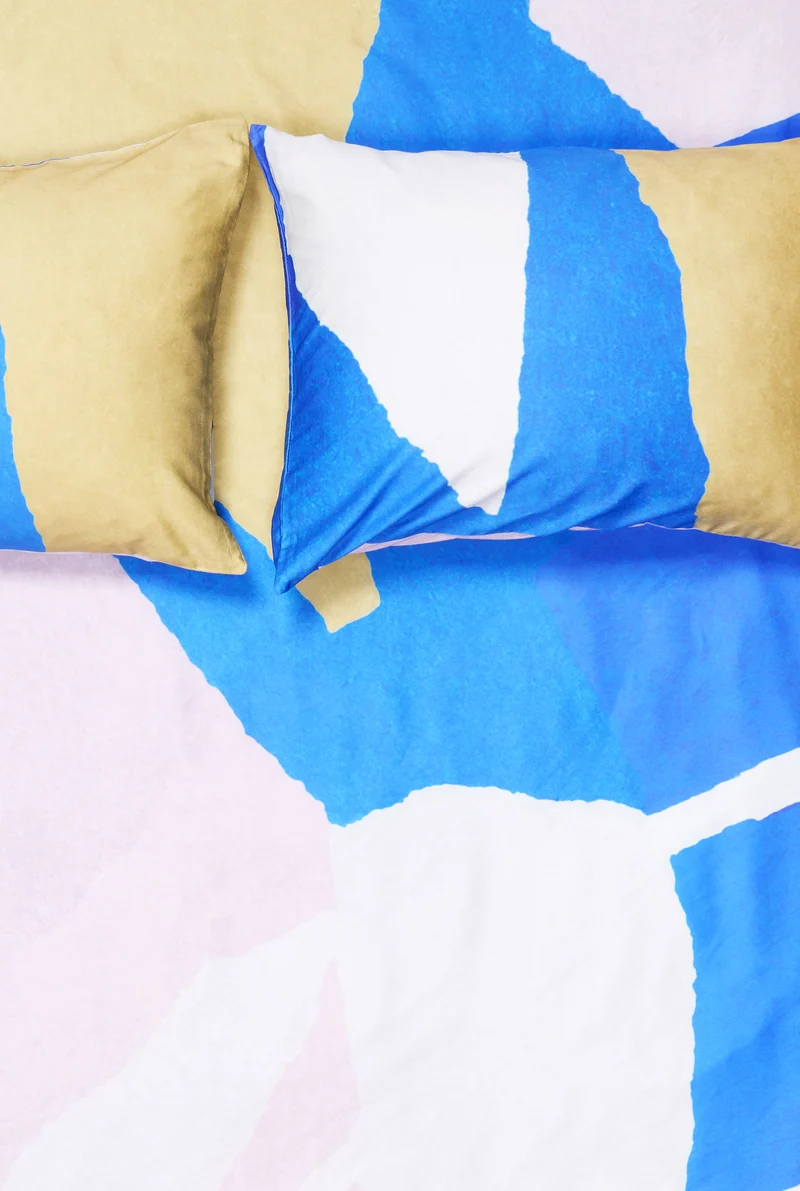 Artist Bedding "Serene Blue" by Mara Tschudi