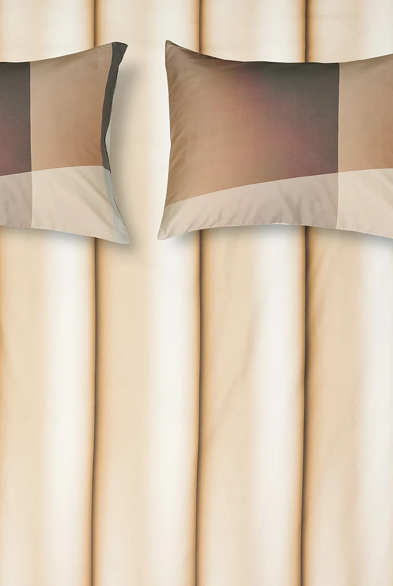 Artist Bedding "Glamouflate" by Luis Pons