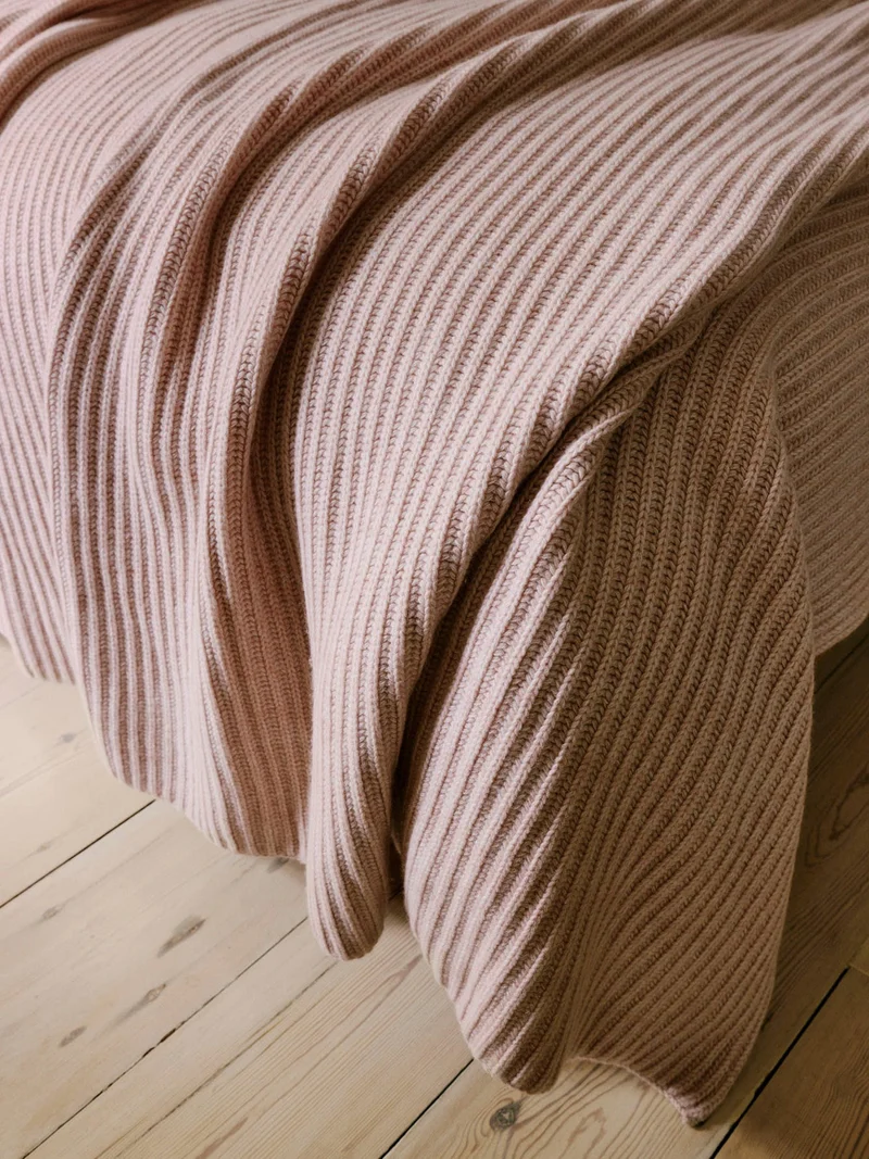 Kaschmir Decke "Furrow Knitted Shell"