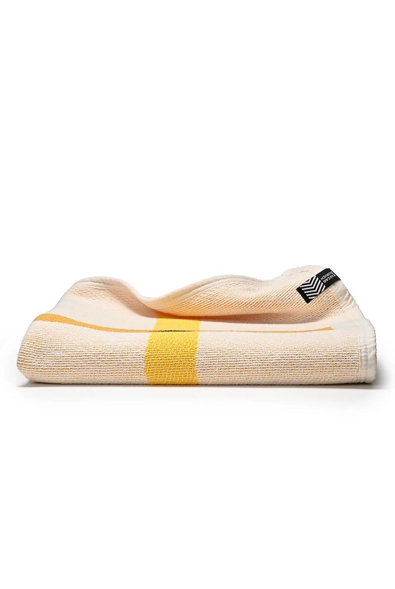 Cotton Beach Towel / Mini Blanket “Shake your move” by Federico Angi