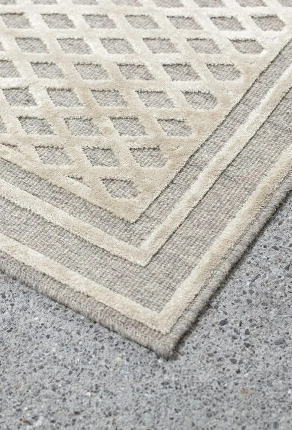 Wool & Bamboo Silk Rugs and Carpet "Cats and Dogs" by Isabell Gatzen