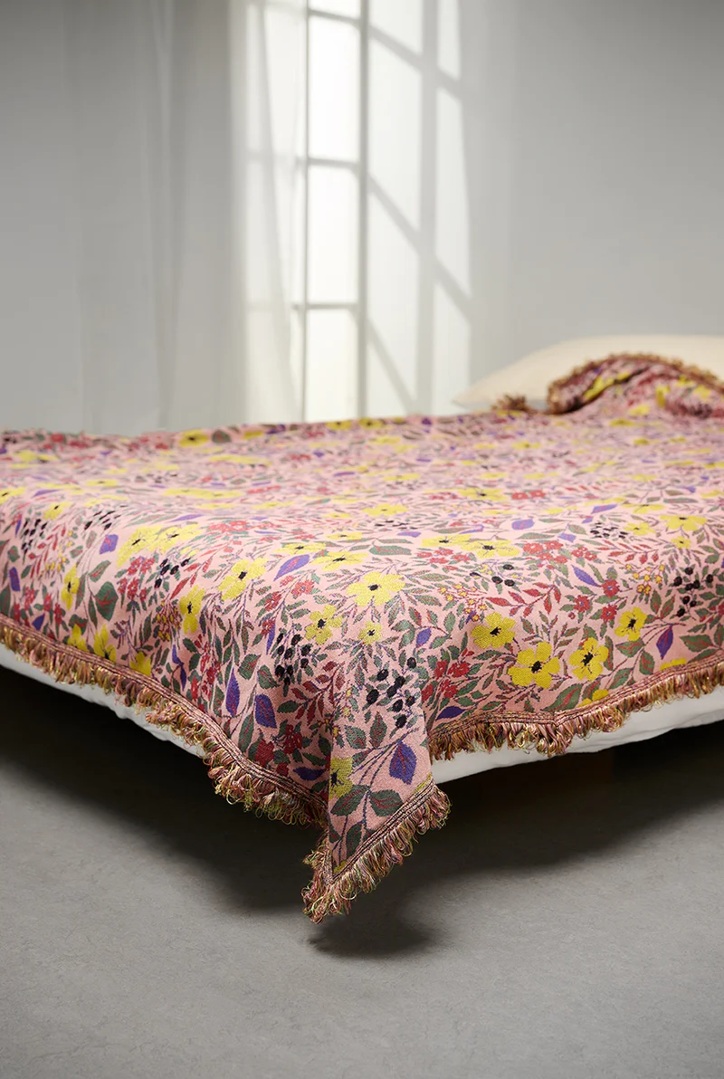 Carmelina Blanket or Bedspread - Pink Bloom