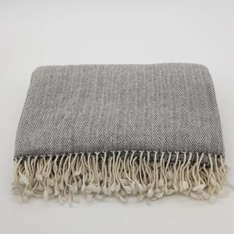 Decke mit Fischgrät-Muster