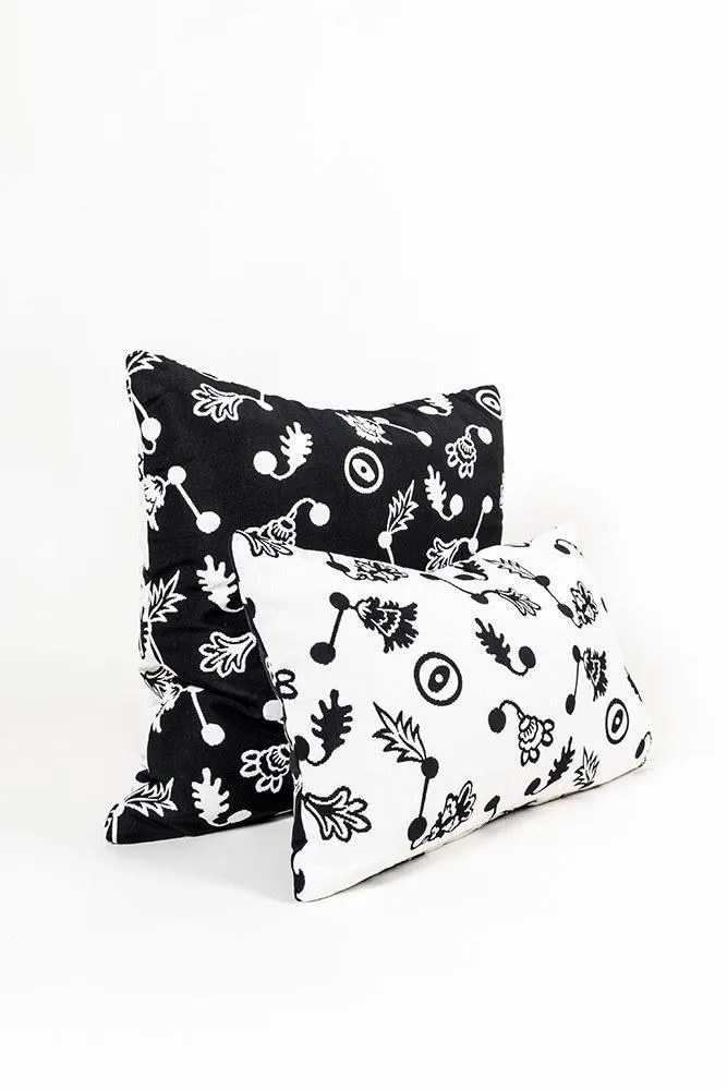 Woven Pillows and Cushions "Mars" by Nathalie Du Pasquier & George Sowden