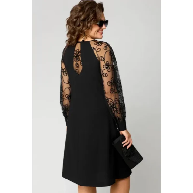 Damen Spitzenkleid mit Rundhals | Taillierte Passform & lange Spitzenärmel | Knielang in Schwarz für elegante Anlässe