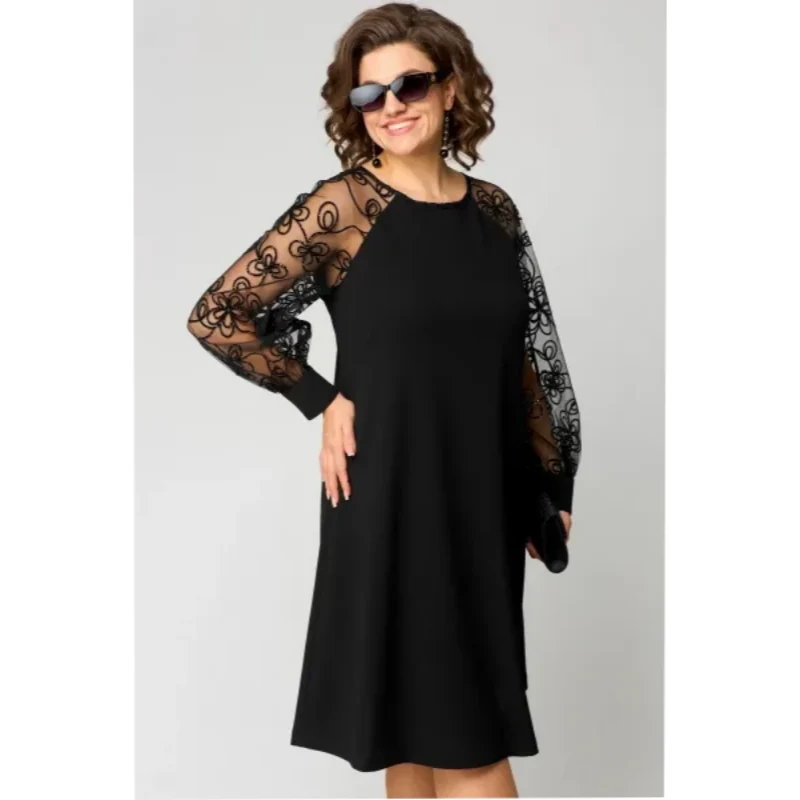 Damen Spitzenkleid mit Rundhals | Taillierte Passform & lange Spitzenärmel | Knielang in Schwarz für elegante Anlässe
