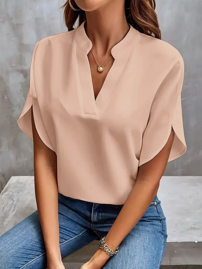 Isalie – Elegante V-Ausschnitt Bluse mit fließendem Stoff