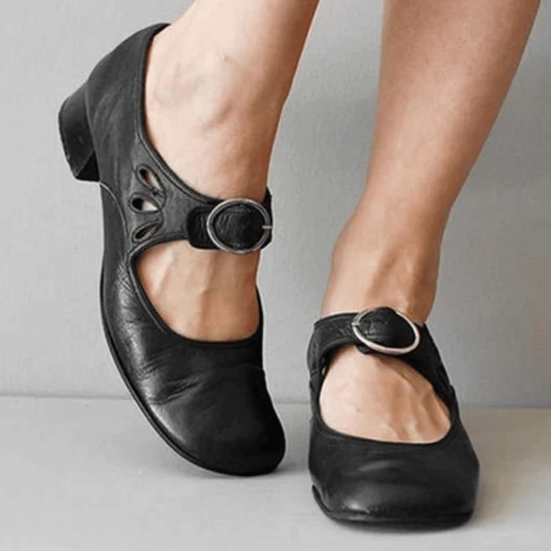 W&W – Einzigartige Ledersandalen