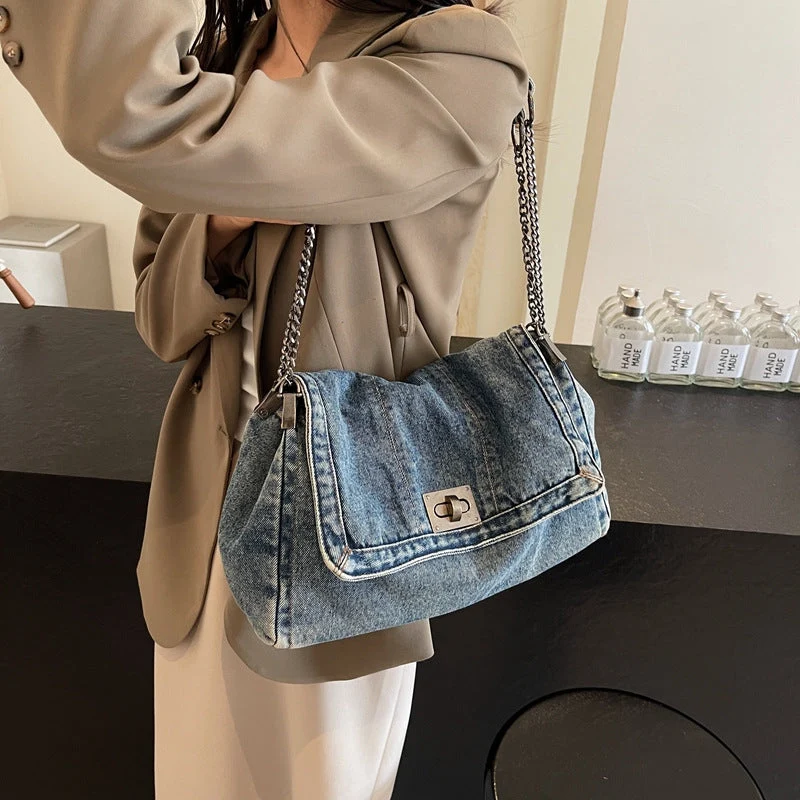 Retro Schultertasche mit großer Kapazität und Kettenriemen