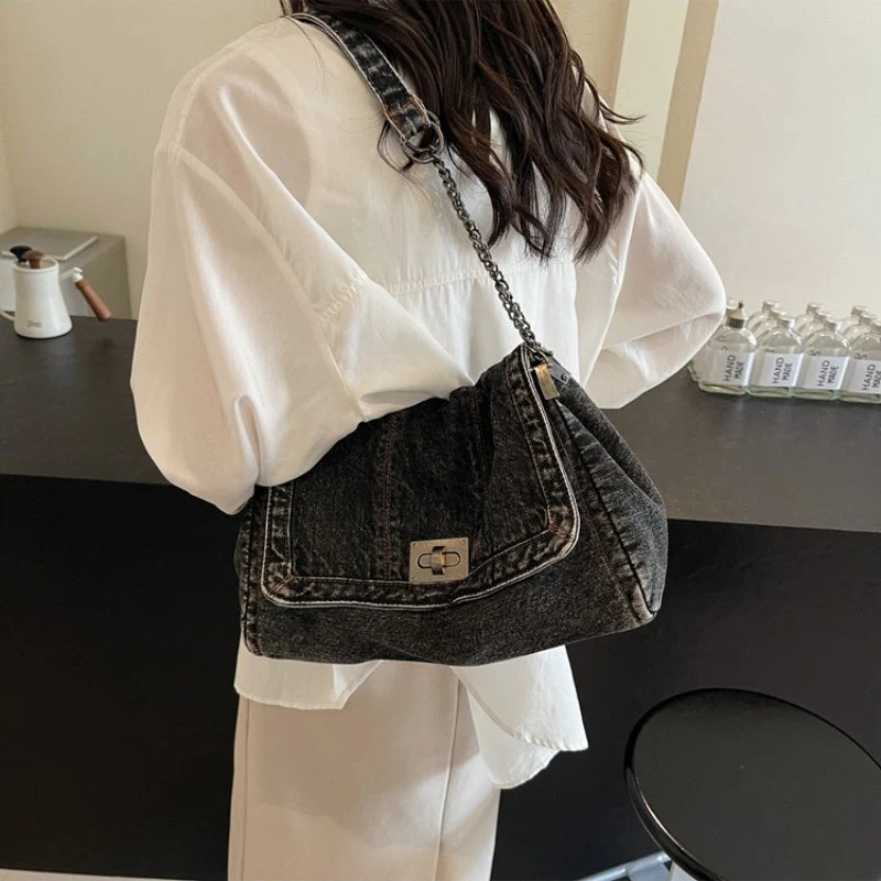 Retro Schultertasche mit großer Kapazität und Kettenriemen