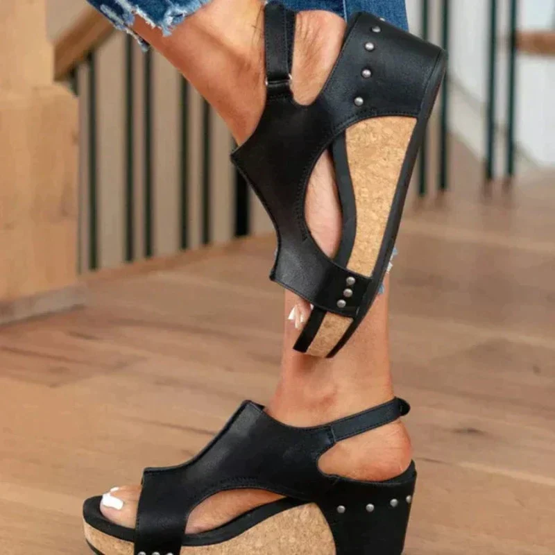 Orthopädische Ledersandalen für zusätzlichen Halt