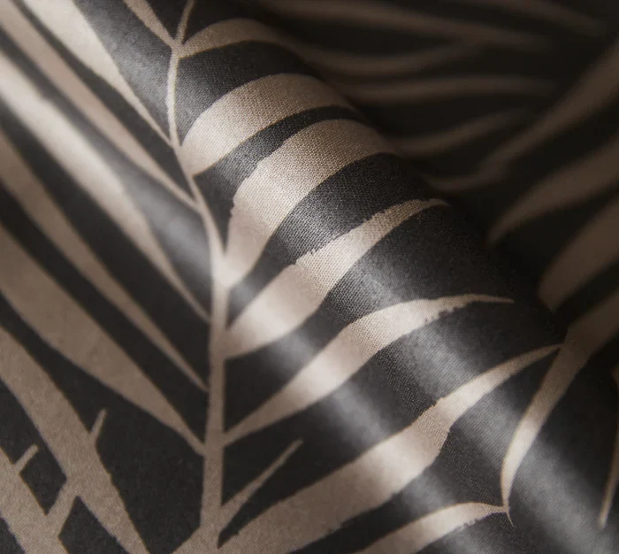 Elegante Mako-Satin Bettwäsche Maison Leaves