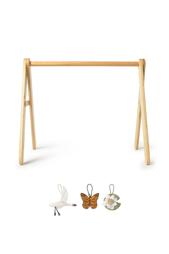 Lorena Canals Baby-Gym Swan (mit Set aus 3 Rassel-Anhängern)