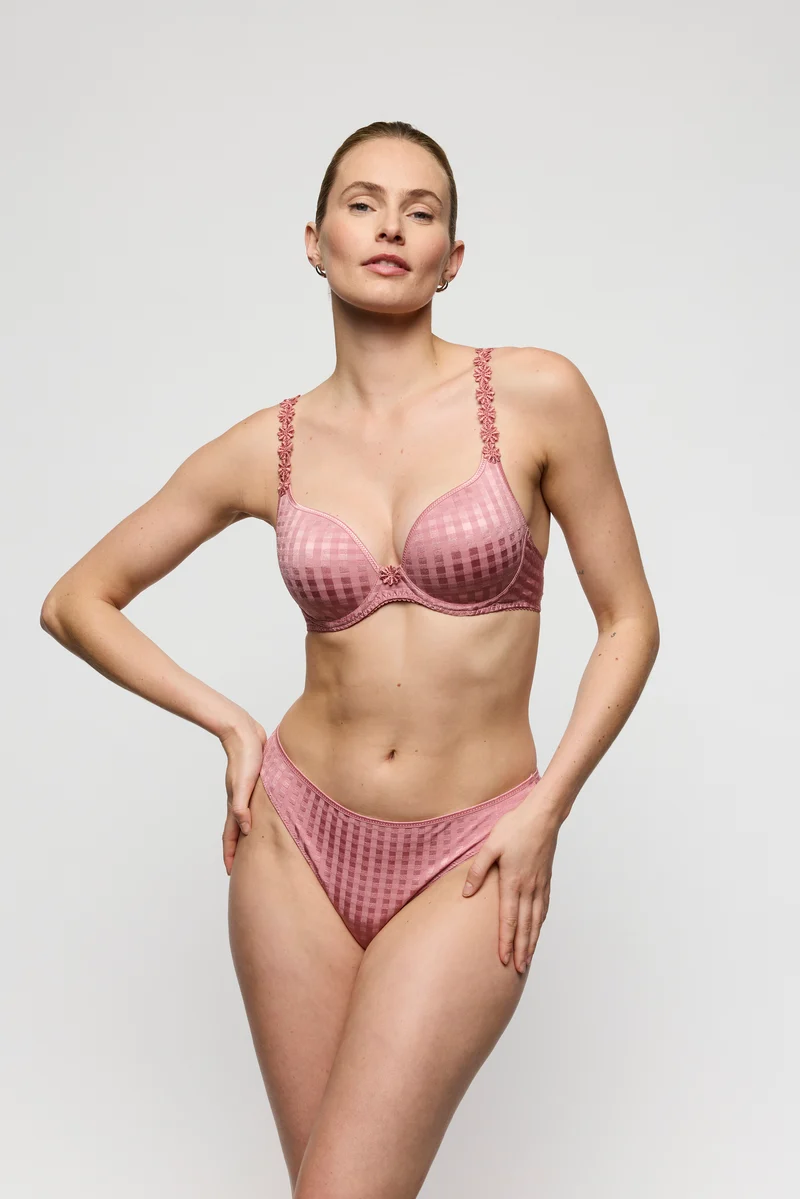 AVERO Ballet Pink Unterlegter BH Herzform