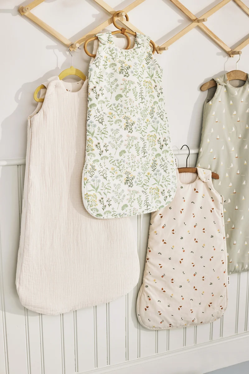 Dear April Sylvia Sommer-Schlafsack, Summer Flowers