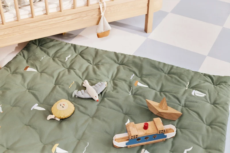 Dear April Meri Spielmatratze, Sailboats