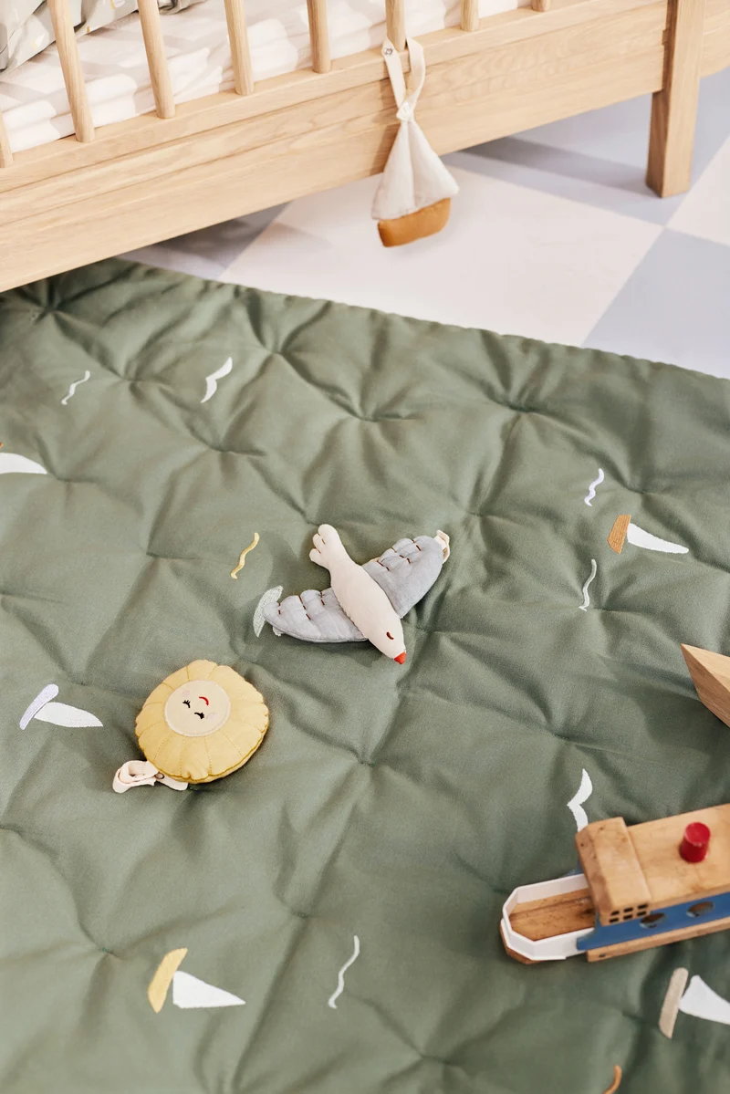 Dear April Meri Spielmatratze, Sailboats