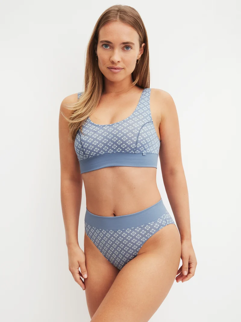 WOMEN Brief