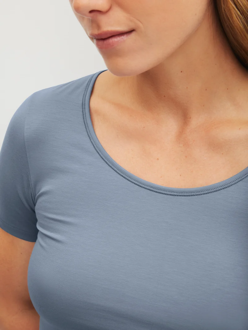 WOMEN Top short-sleeve