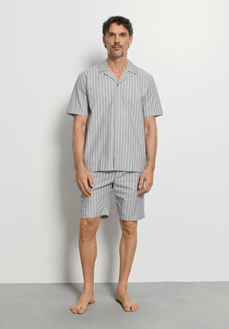 Night & Day Short Pants