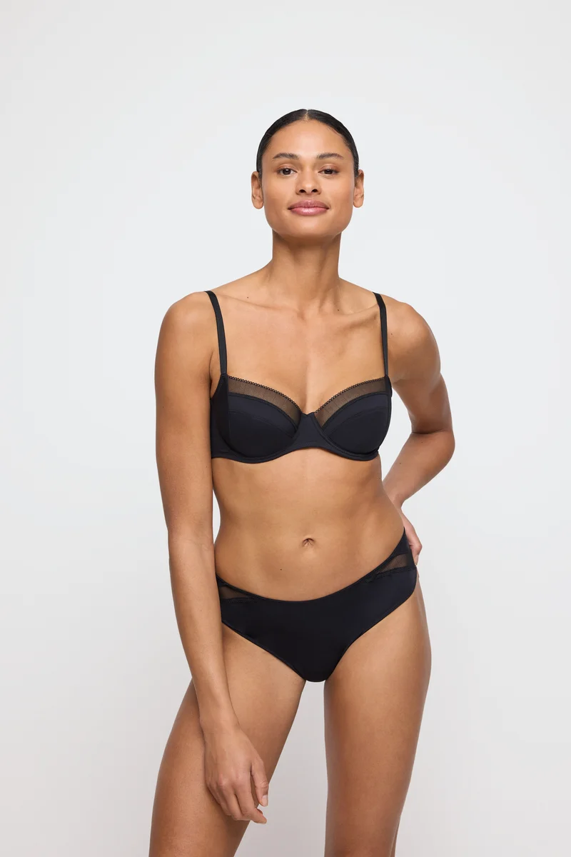 MILAO schwarz Hotpants