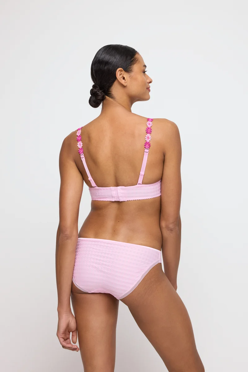 Avero Rioslip Lily Rose