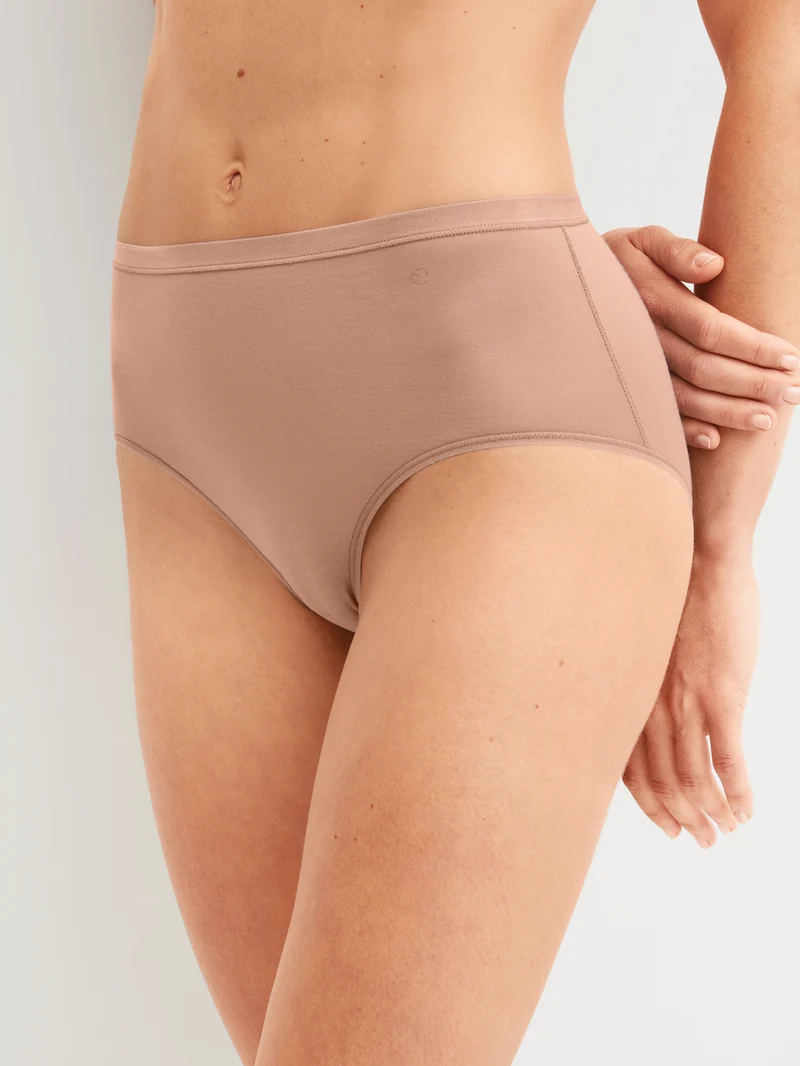 WOMEN Brief