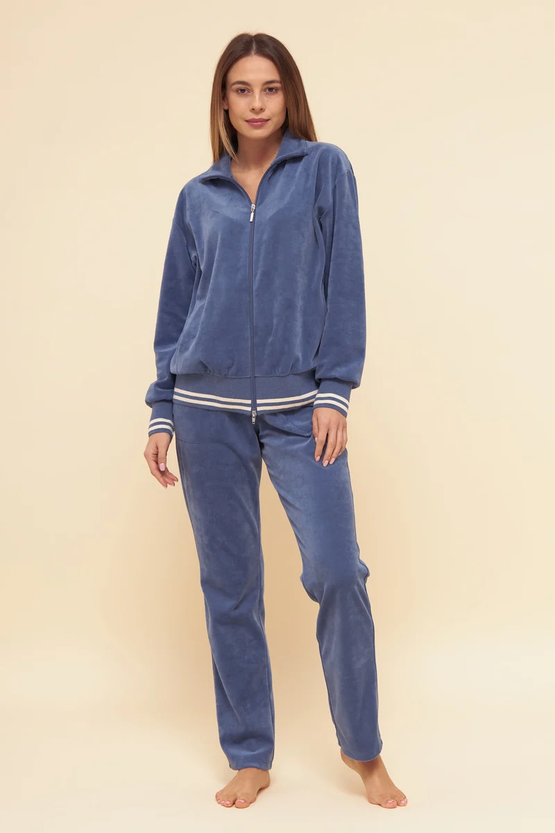 Lounge Suit 1884218