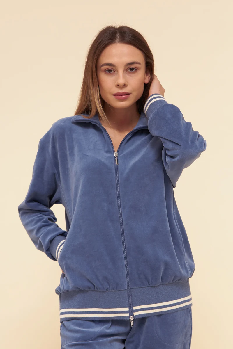Lounge Suit 1884218
